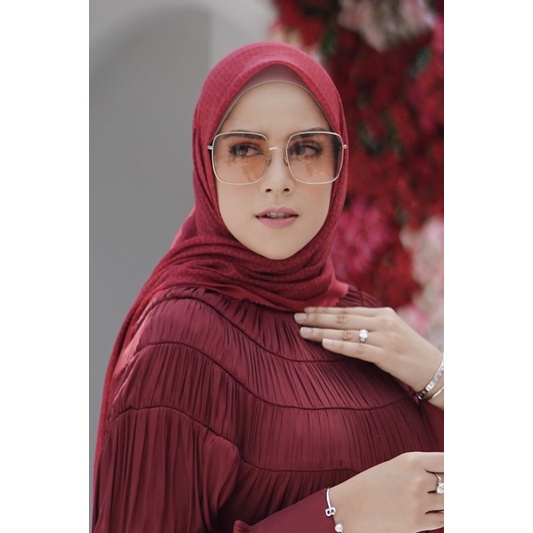 Buttonscarves Tapis square