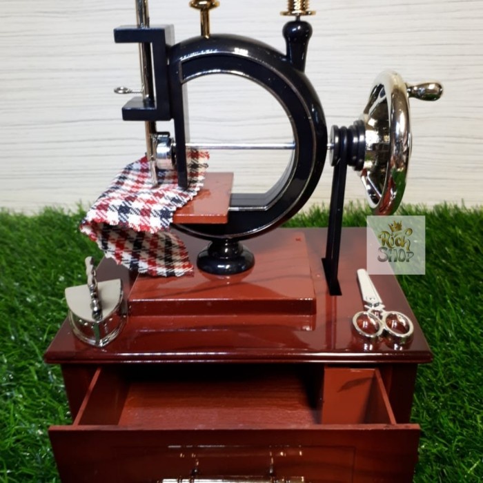 MUSIK-KOTAK- KOTAK MUSIK MESIN JAHIT / BOX MUSIK / KOTAK MUSIK VINTAGE -KOTAK-MUSIK.