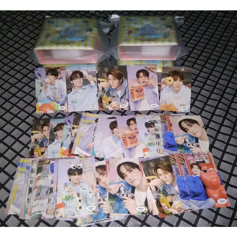 PHOTOCARD BINDER TREASURE WORLD
