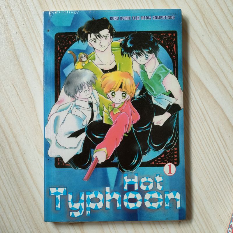 komik hot typhoon vol 1,2