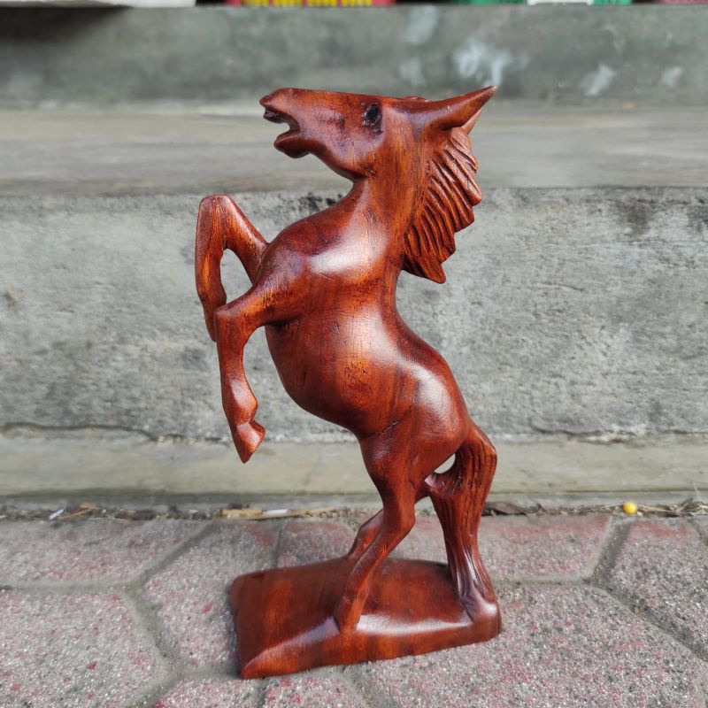 PATUNG KUDA MINI DARI KAYU SWAR