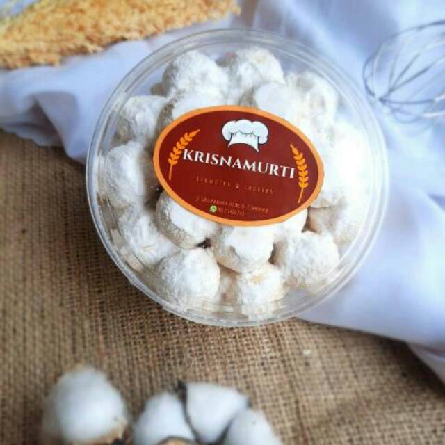 

•KUE KERING PUTRI SALJU•