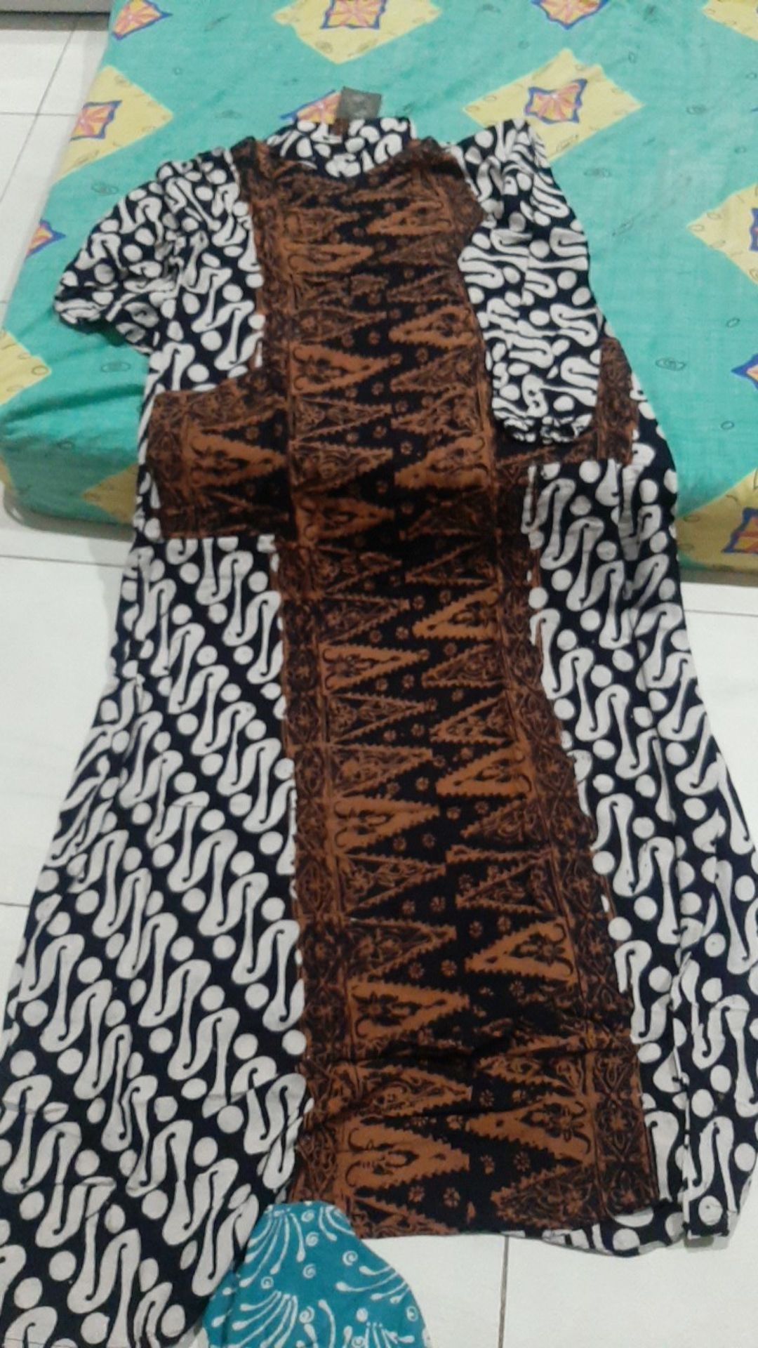 Gamis Batik Eksklusif Abida Zhafira