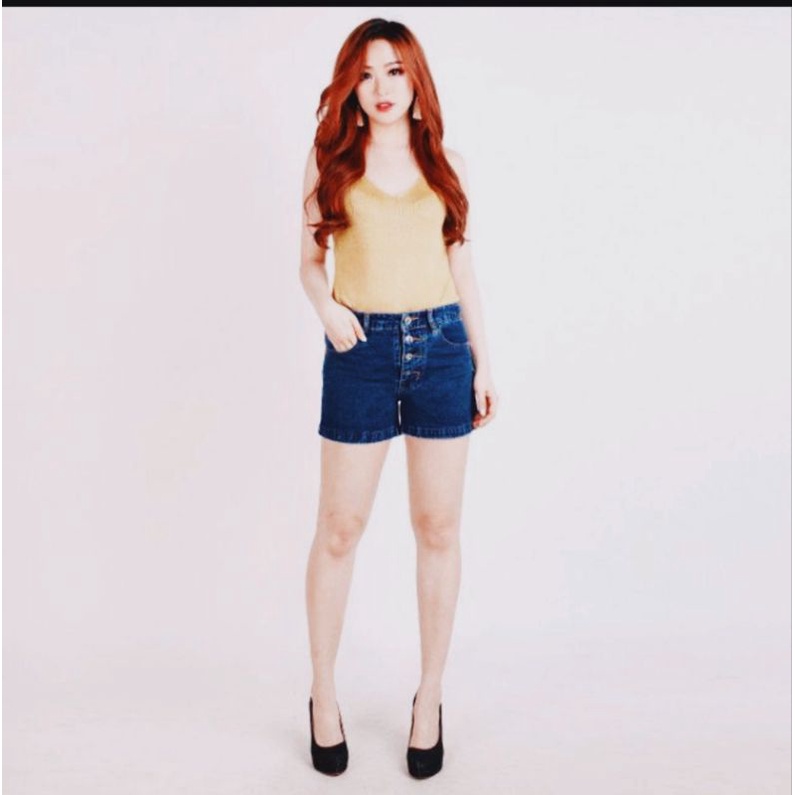 Celana jeans pendek wanita kancing 5