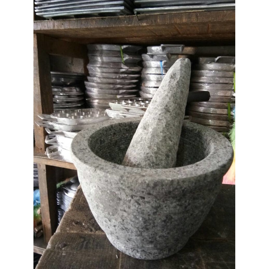 LUMPANG BATU ULEKAN BUBUT 16CM - DP