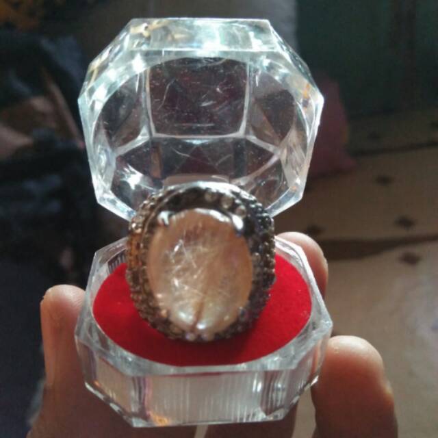 Batu Permata Kecubung Rambut Serat Emas