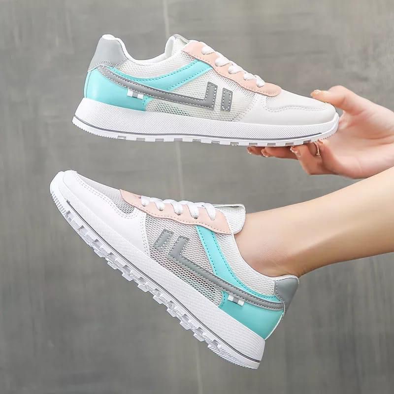 Sepatu sneakers wanita pelangi Anastasya