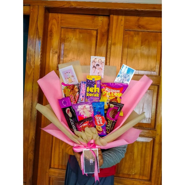 

Bouqet snack BTS purple