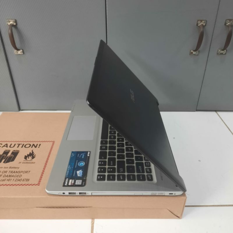 Laptop Asus K46CM Cor i7-3517U Ram 4GB HDD 1TB Doblevga Nvdia Geforce 635 2GB Gaming Editing , desain Layar 14 inc Full aplikasi siap pakai