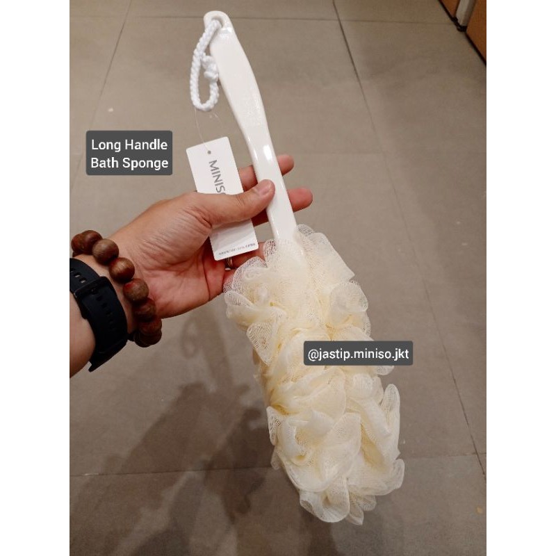 MINISO 🆕 LONG HANDLE BATH SPONGE / Spons Mandi