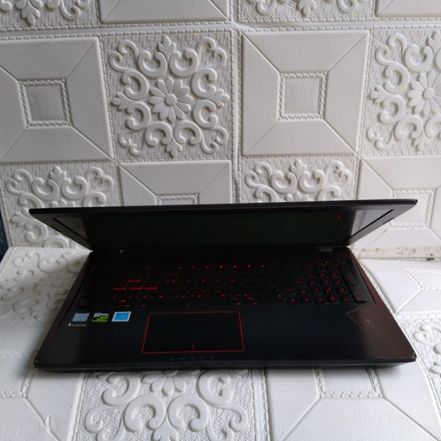 ASUS FX553VD i7700HQ RAM8GB HDD1TB GTX1050 W10 Second