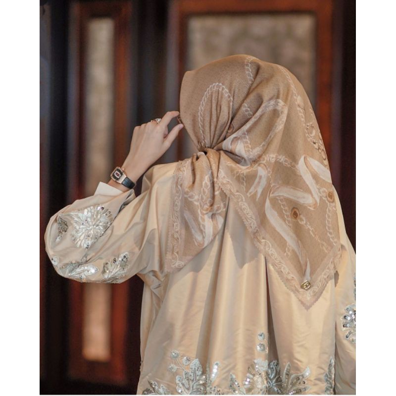 BUTTONSCARVES CHAIN SERIES SESAME