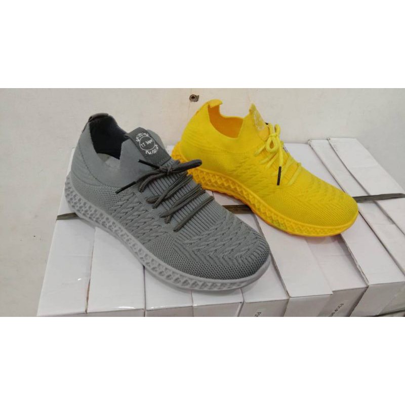 sepatu import TT sniper