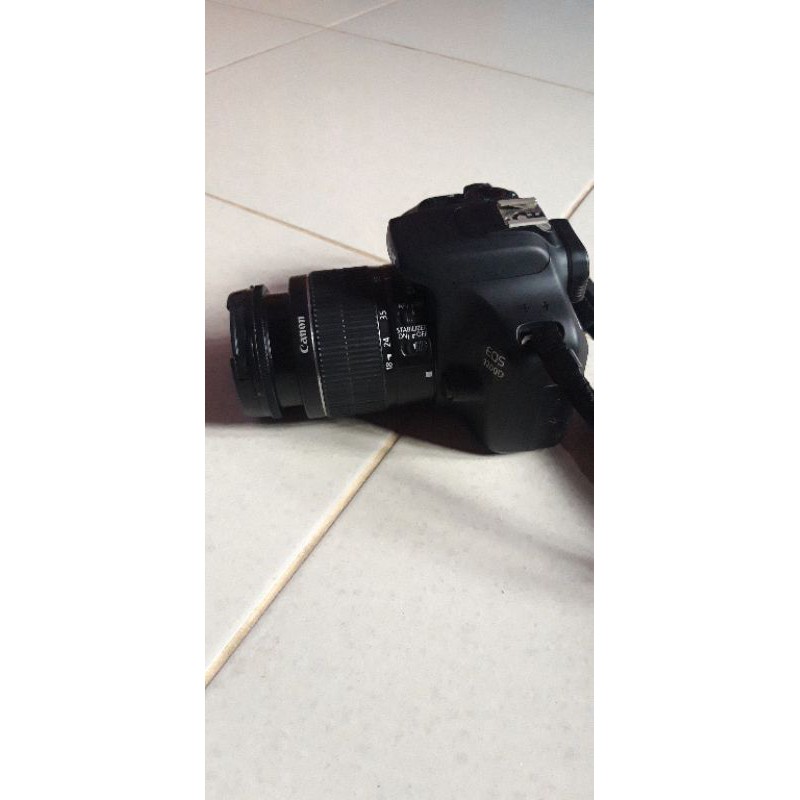 Kamera DSLR bekas Canon 1200D