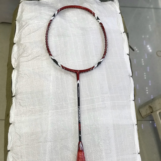 RAKET BULUTANGKIS FLYPOWER TORNADO 800