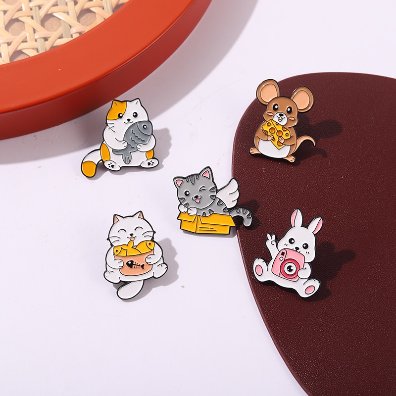 Cat And Fish Enamel Pin Rabbit Mouse Cheese Brooches Metal Badges Bag Clothes Pins Up Jewelry Gift for Animal Lover