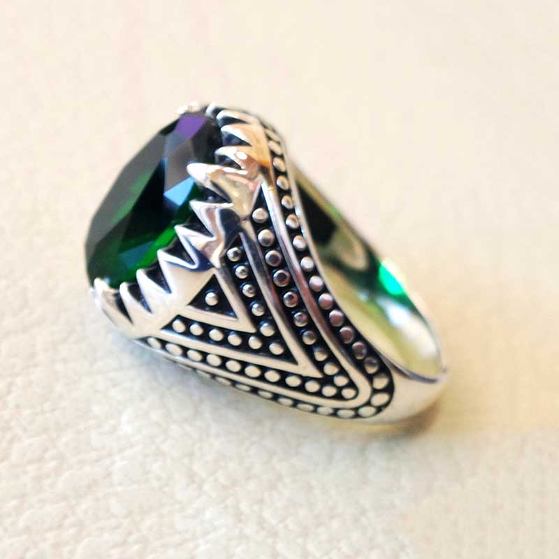 Cincin Perak Baja Titanium Emerald Kristal Batu Permata Fashion Jewelry Pria Pernikahan Gemstone Silver Rings