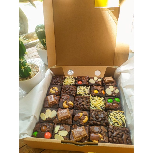 

brownis bite hampers