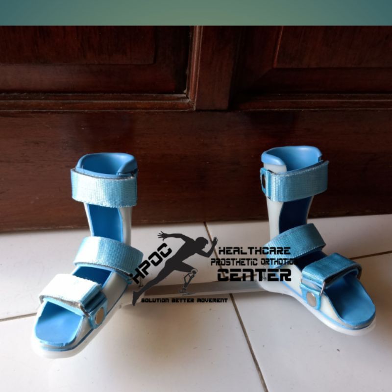 sepatu kaki pengkor CTEV