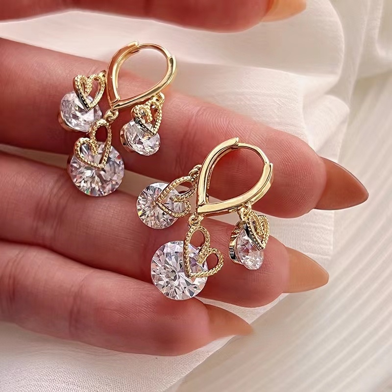 Anting Klip Mewah Bentuk Hati Hias Zircon AAA Untuk Wanita 2022