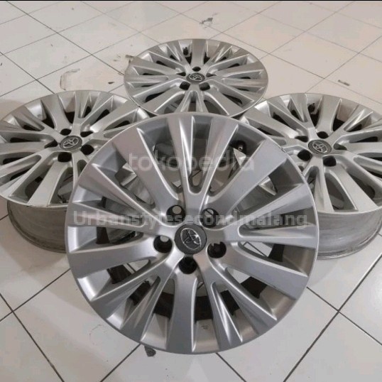 Velg BEKAS Mobil Oem Alphard Ring 18 Pcd 5x114 ET45 SILVER