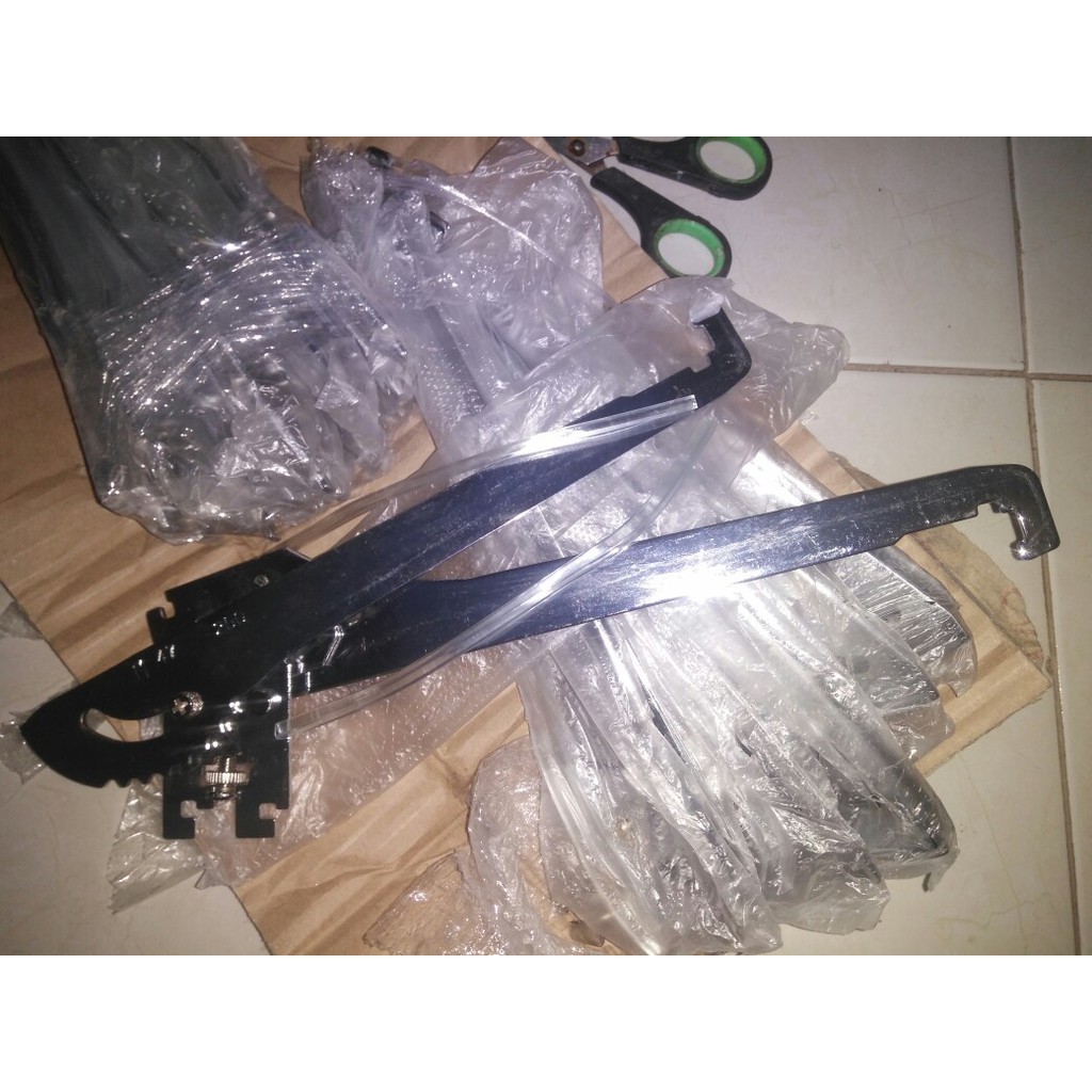 Daun Breket Slenting Kaca 25 cm