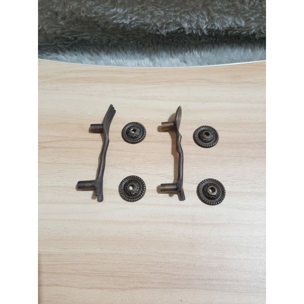 Handle / Tarikan Laci Lemari Pintu Rumah Kuningan Kitchen Set Motif Sendok Garpu