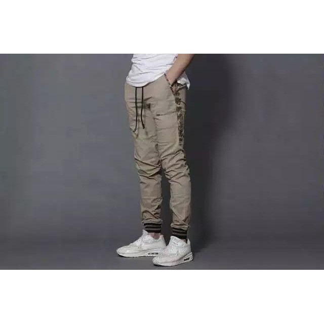 CELANA JOGGER PRIA LIST CAMO / CELANA JOGER