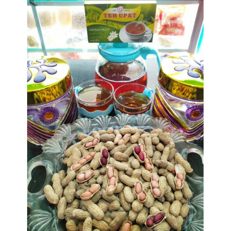 

Kacang Tanah Kacang kulit sangrai goreng pasir 500gram