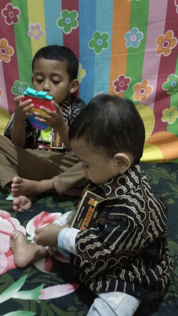 Ruzza Batik Anak Ukuran 0-15 Tahun Kemeja Motif Liris Seno Kawung Sogan Mocca Coklat Baju Laki-laki