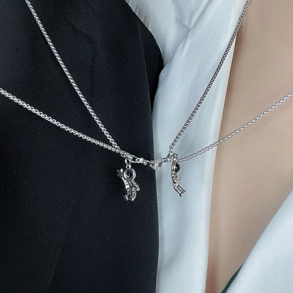 Needway  Creative Female Clavicle Chain Simple Korean Style Necklace Astronaut Couple Necklace Punk Friends Gift Men Thick Hip Hop Heart Pendant Magnet Attraction Necklace