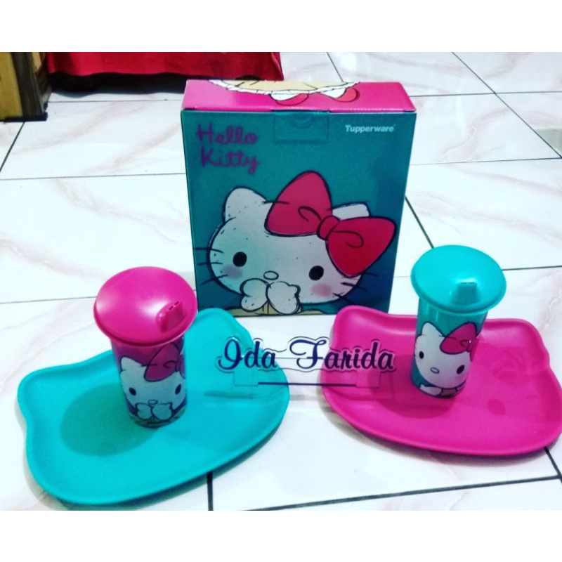 Jual hello kitty snack time set tupperware - Jakarta Barat - Michie  Hairbows