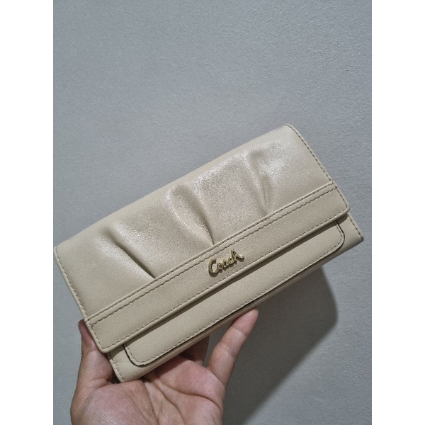 Preloved Long Wallet Coach