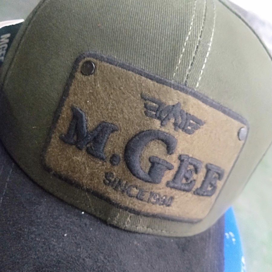 TOPI MGEE HATCH C062