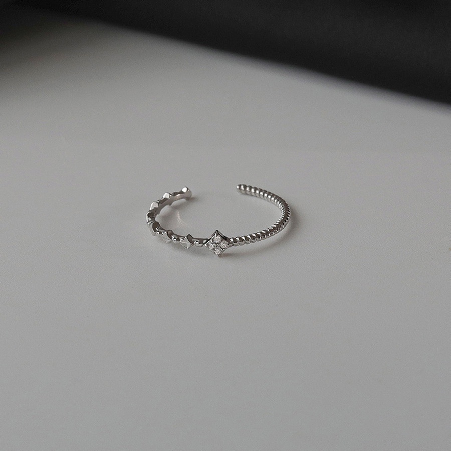 Cincin Sterling Silver S925 Bentuk Daun Clover Bahan Titanium Steel Untuk Wanita