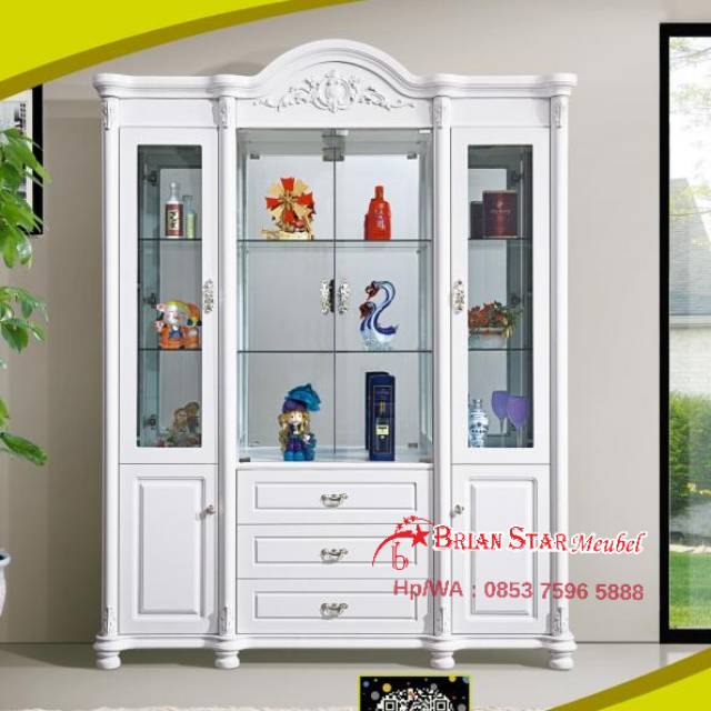 Lemari Kristal Impor (ada lampu) / Lemari Hias Import