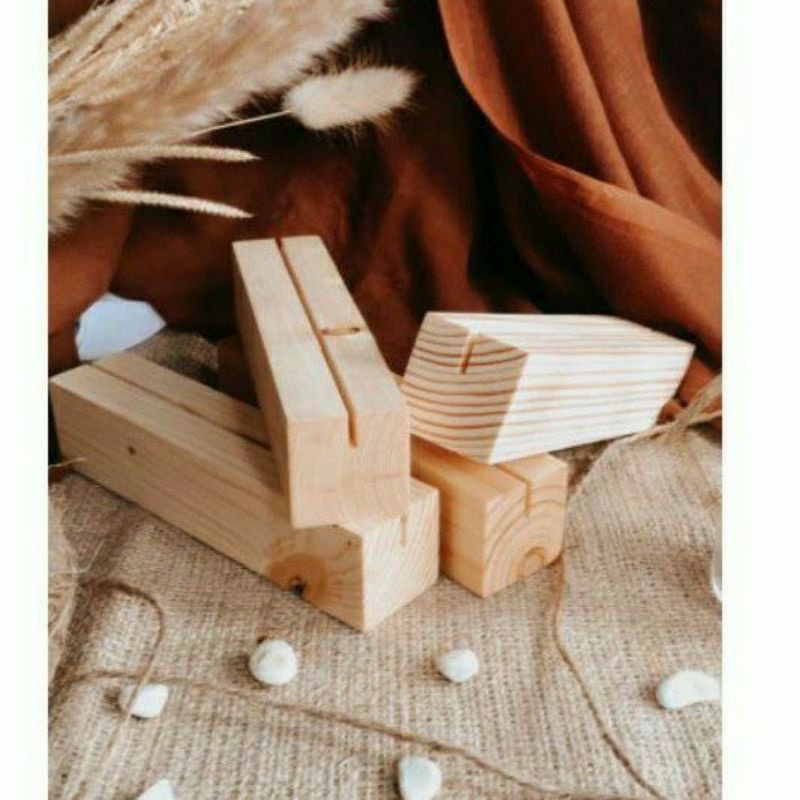

Tag holder custom 38x4.5x3.5 garis tepi