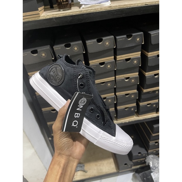 SEPATU SEMI BOT PREMIUM NBQ TERBARU BISA COD SEPATU SNEAKERS NBQ STRUGLE SEMI BOOT CT PREMIUM HIGHT QUALITY BLACK WHITE COCOK UNTUK PRIA DAN WANITA FREE KAOS KAKI DAN BOX