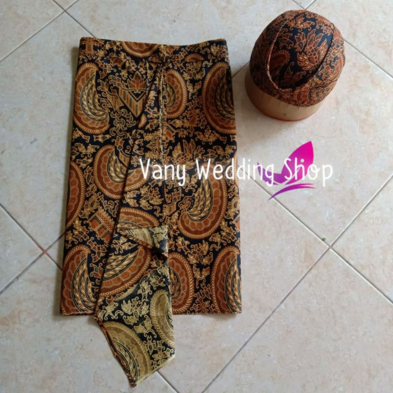 Sapit Urang + Blangkon, Motif Semen Romo