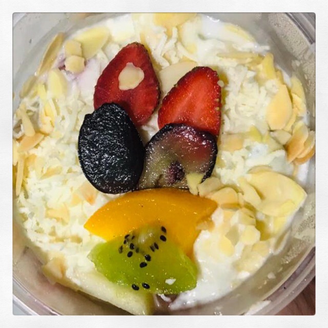 

SEBU: Salad Buah withAlmond