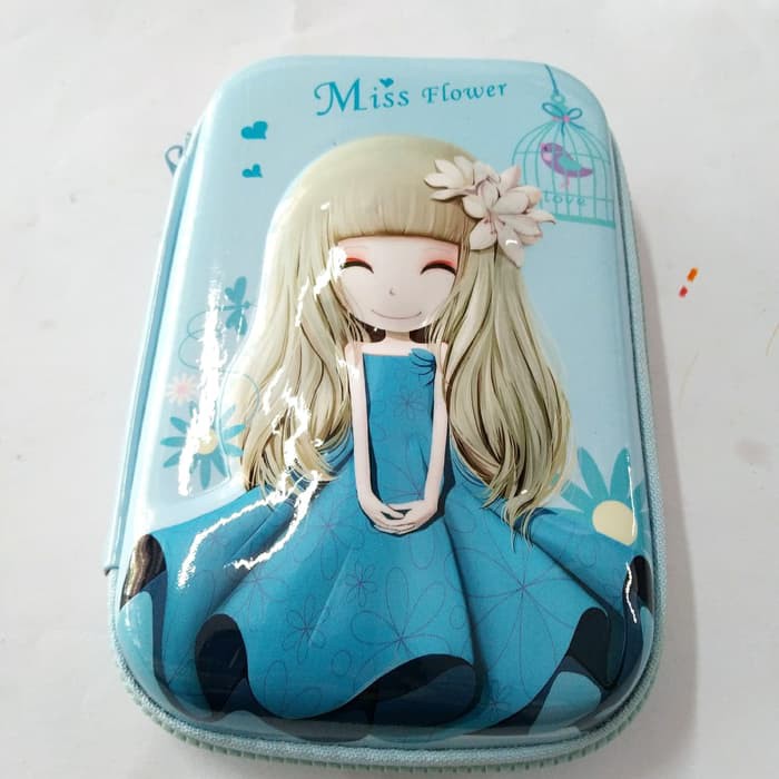 

Tempat Pensil Hard Cover Miss Flower