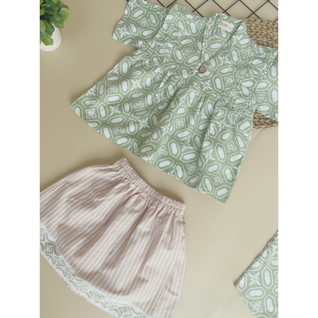 Setelan Batik Anak Perempuan Aileen Green-1