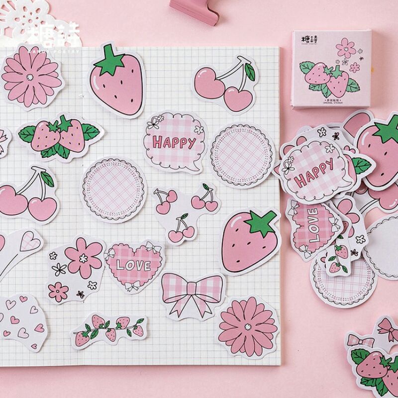 

Stiker kawai aesthetic desain strawberry pinky dekorasi lucu bisa di tempel dimana saja, di jidat juga bisa