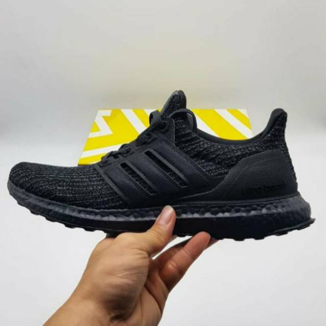 ADIDAS ULTRABOOST 4.0 TRIPLE BLACK BB6171