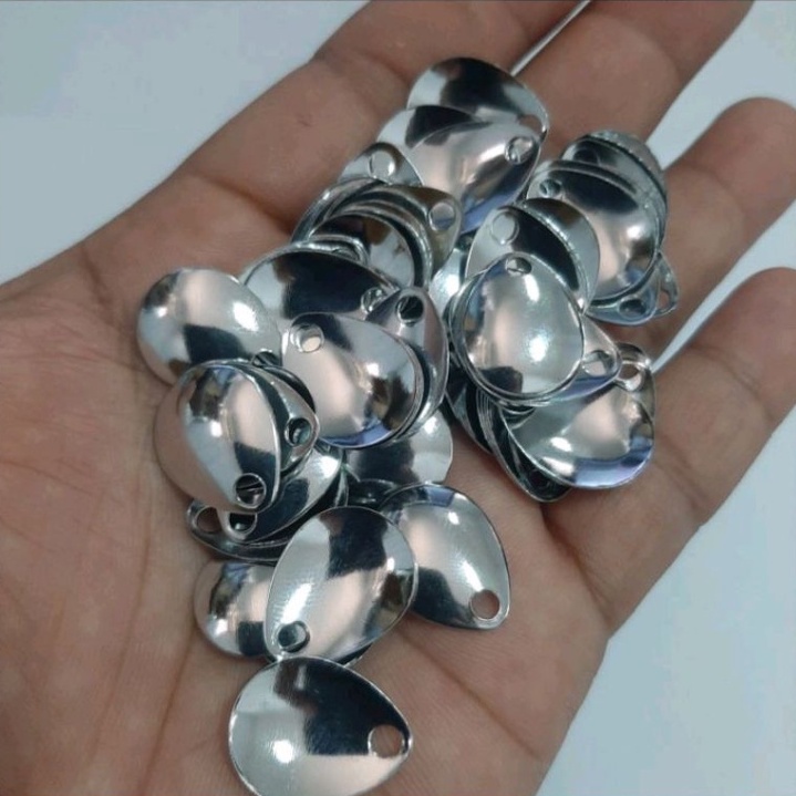 50 pcs Blade Soft Frog 1.8 cm