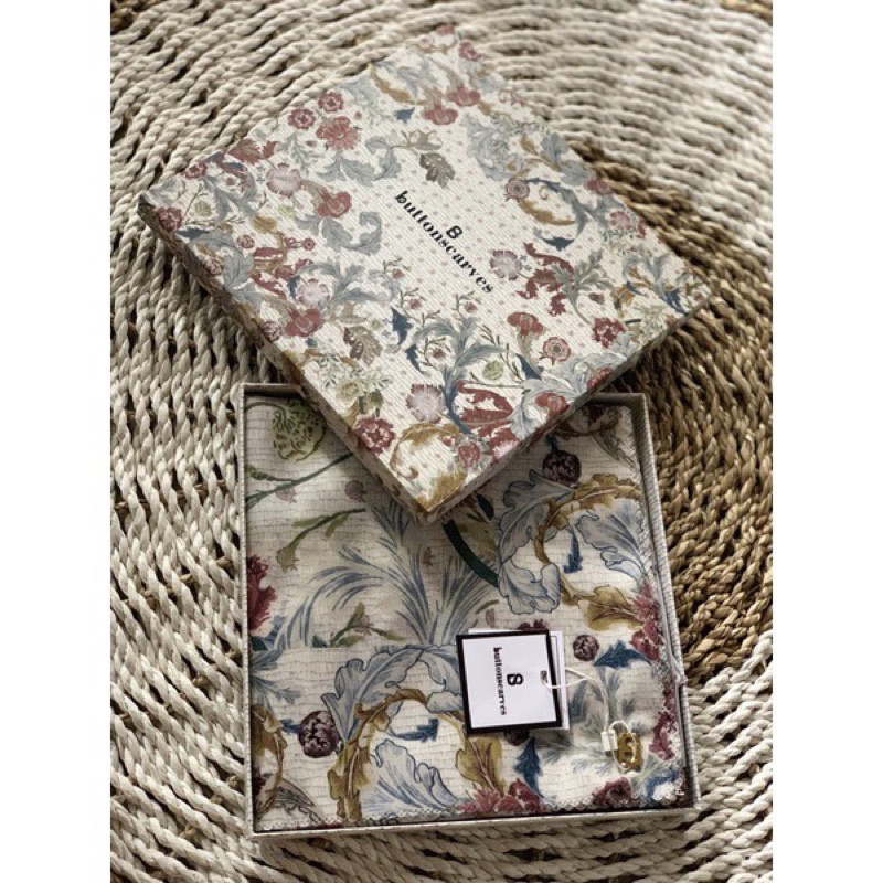 Royale white series buttonscarves