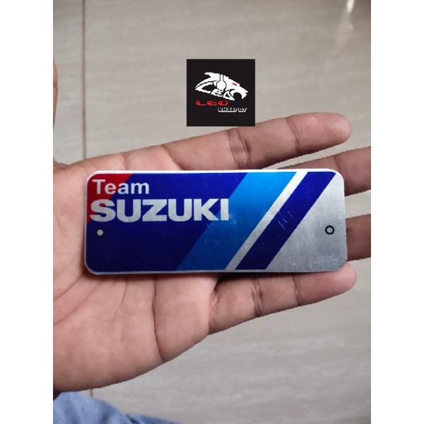 Emblem Knalpot Racing Merek TEAM SUZUKI