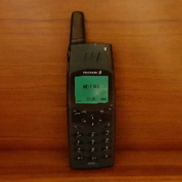 Hp Handphone Ericsson R320s Atau R320 Original Mulus not  T28s or Hiu Paus or R190 R380