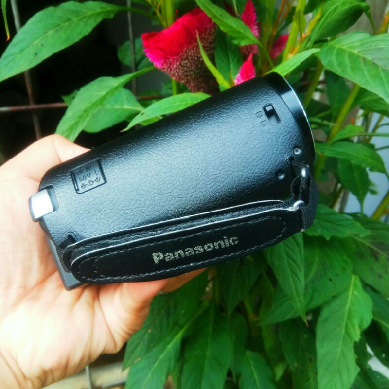 Handycam panasonic hc-v385