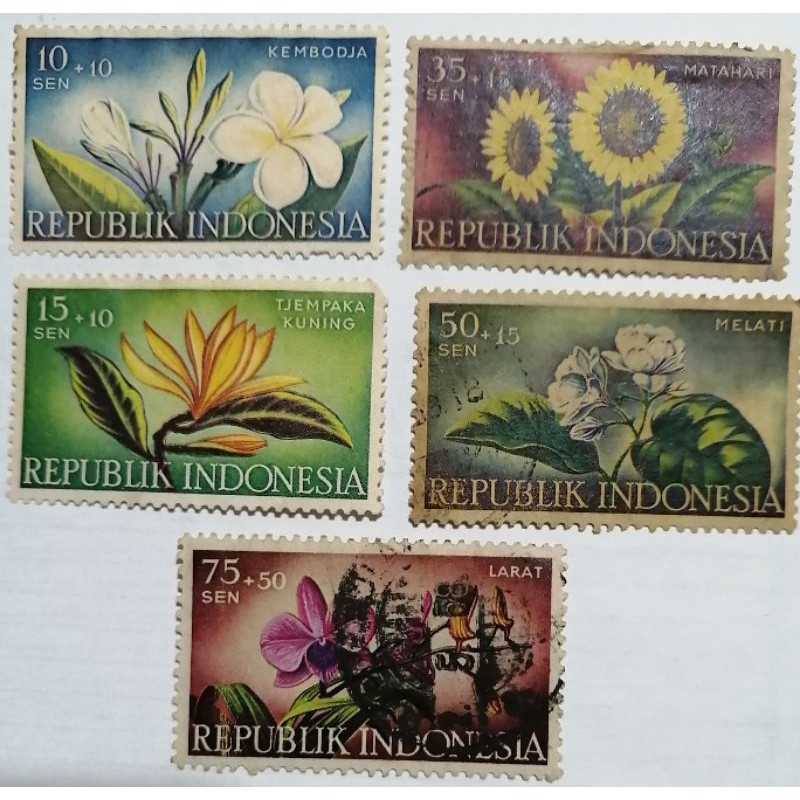 

Perangko lama Indonesia gambar Bunga tahun 1957 set 5 pcs